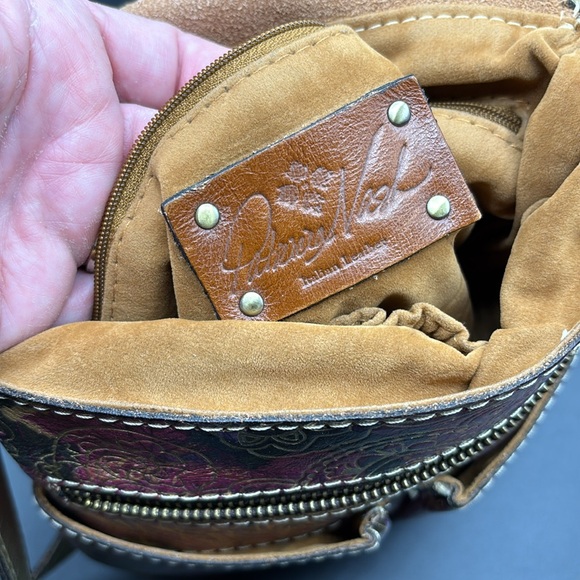 Patricia Nash crossbody - Picture 5 of 9